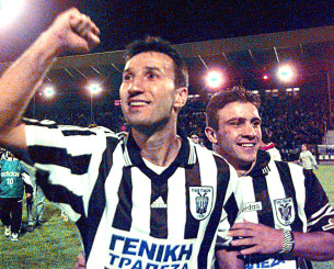 Από τον Φραντζέσκο στον Γιακουμάκη: Η μακρά λίστα των παικτών που έχουν παίξει σε ΠΑΟΚ και ΟΦΗ