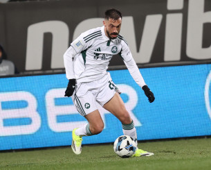 Ο Αρης θα ψάξει δεξί μπακ, αλλά επαφή με τον Κώτσιρα δεν έχει γίνει