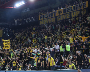 Μαγική ατμόσφαιρα στη Sunel Arena από 9.000 φίλους της ΑΕΚ (video)