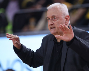 Σάκοτα: «Είναι μεγάλη επιτυχία αυτό που έκανε η ΑΕΚ -  Τα δώσαμε όλα»