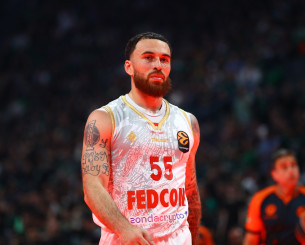 Η αντίδραση του Τζέιμς, στη σύγκριση με Σλούκα: «Ποτέ δεν ήταν πιο γρήγορος»