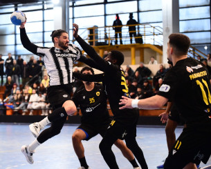 Η ώρα και το κανάλι της μάχης ΑΕΚ-ΠΑΟΚ στον πρώτο ημιτελικό της Handball Premier