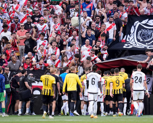 Περισσότεροι από 1.500 οπαδοί της Ράγιο στην Αθήνα για τη ρεβάνς με την ΑΕΚ