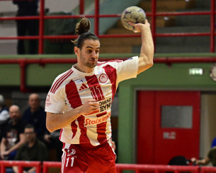 Ο Ολυμπιακός «λύγισε» τον Ιωνικό και έκανε το πρώτο βήμα για τον τελικό της Handball Premier