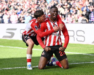 Νίκη... Ευρώπης για την Σάντερλαντ - Άλλαξε προπονητή αλλά συνεχίζει να... βυθίζεται η Τότεναμ