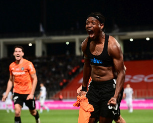 O Ισέκα από την άσπρη βούλα έκανε το 3-2 για τον ΟΦΗ (video)