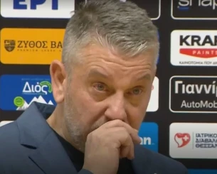 Παπαθεοδώρου με δάκρυα στα μάτια: «Συλλυπητήρια στους απέναντι»