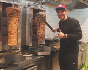 Ο σούπερ σταρ της μπάλας που έγινε ο «βασιλιάς του κεμπάπ» - Σήμερα έχει 30 εστιατόρια