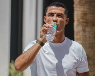 Ο λόγος που ο Κριστιάνο Ρονάλντο δεν πίνει ποτέ γάλα!