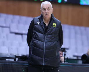 Σάκοτα: «Όταν σταματήσω μπορώ να βρω έναν νέο προπονητή στην ΑΕΚ και να συνεχίσω σε άλλο πόστο»