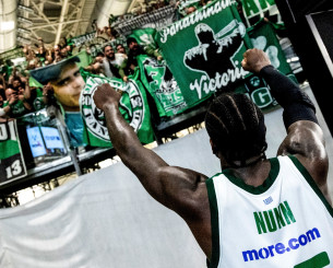 Το σημάδι στο στήθος του και η «πράσινη» υπόσχεση: Τα τατουάζ-σύμβολα του Κέντρικ Ναν