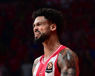 Ενοχλήσεις στον αστράγαλο ο Ντόρσεϊ - Αποχώρησε προς τα αποδυτήρια του ΣΕΦ