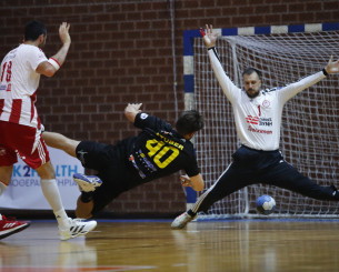 To δραματικό τελευταίο λεπτό του μεγάλου τελικού μεταξύ Ολυμπιακού και ΑΕΚ (video)
