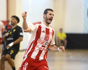 Ο Ολυμπιακός απάντησε στα break και ισοφάρισε σε 1-1 τους τελικούς με την ΑΕΚ