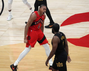 Θρίλερ σε... ρυθμούς EuroLeague στο Τορόντο: Οι Ράπτορς ισοφάρισαν τη σειρά με τους Καβαλίερς