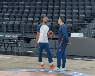 Πεντάλεπτο «μάθημα» του Μαρτίνεθ στον Μοντέρο (video)