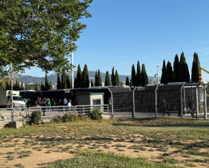 Ισχυρές αστυνομικές δυνάμεις έξω από τα αποδυτήρια της Βαλένθια