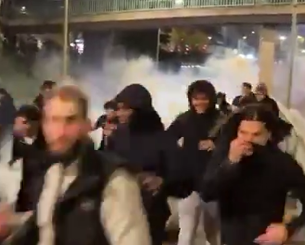 Χάος και επεισόδια στο Παρίσι μετά την πρόκριση της Παρί - Δύο τραυματίες
