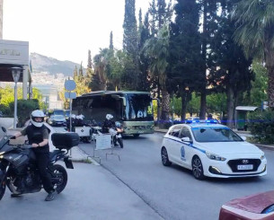 To Athletiko στο ξενοδοχείο της Βαλένθια: Αναχώρηση βγαλμένη από «Hollywood» (video)
