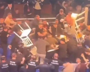 Χάος σε αγώνα μποξ στην Τουρκία: Θεατές πέταξαν καρέκλες και ξυλοκόπησαν Ρώσο πυγμάχο (video)