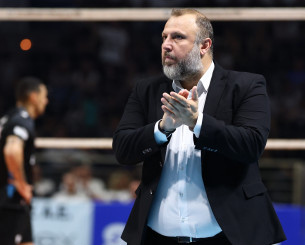 Μαμάης: «Πάρα πολύ σημαντική νίκη, ξεκινάμε από την αρχή κι όπου φτάσουμε»