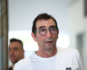 Ο Ανδρεόπουλος στο πλάι της ομάδας πόλο ανδρών του Παναθηναϊκού