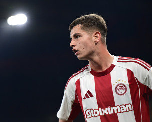 Sky Sports: «Η Μάντσεστερ Γιουνάιτεντ εξακολουθεί να τσεκάρει Μουζακίτη»