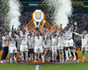 Η απονομή του Europa League στην Άστον Βίλα (video)