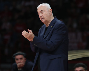 Σάκοτα: «Όταν ο Ολυμπιακός παίζει 40 λεπτά δυνατά, όλα είναι περιορισμένα»