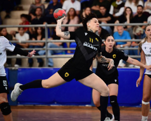 Live: ΠΑΟΚ - ΑΕΚ στον τέταρτο τελικό της Α1 χάντμπολ Γυναικών