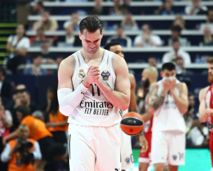 Αιχμές Χεζόνια για τη διαιτησία: «Κάτι περίεργο συνέβη στο τέλος»