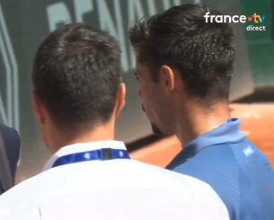 Απίθανο σκηνικό με τενίστα στο Roland Garros - «Πρέπει να πάω τουαλέτα, θα τα κάνω πάνω μου» (video)