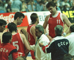 Πέθανε ο θρυλικός προπονητής της Ζάλγκιρις Βλάντας Γκαράστας