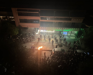 Επεισόδια έξω από το σπίτι του ιδιοκτήτη της ΑΕΛ – Κυνηγητό και προσαγωγές από την αστυνομία (videos)