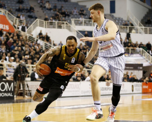 Με Τάκερ η ΑΕΚ κόντρα στον Ολυμπιακό