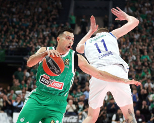 Η τρομερή προσπάθεια του Σλούκα: Προσποίηση, ισοφάριση και κερδισμένο φάουλ (video)