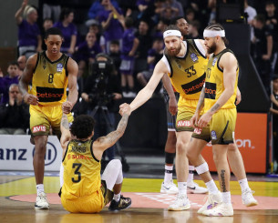 Πρόκριση στα ημιτελικά πρωταθλήματος μετά από 4 χρόνια για την ΑΕΚ