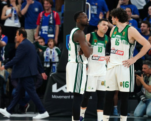 Έξαλλοι στον Παναθηναϊκό με διαιτησία: «Πρέπει να μας σέβονται, δεν μπορεί να συμβαίνει αυτή η... κλωτσοπατινάδα»