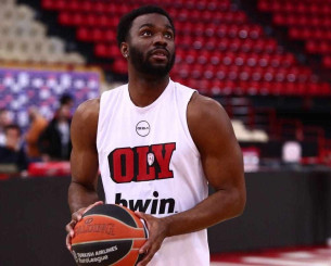 Στην Αμερική εσπευσμένα ο Κίναν Έβανς