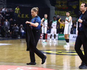 Με Τσαρούχα ο πρώτος ημιτελικός Ολυμπιακός - ΑΕΚ