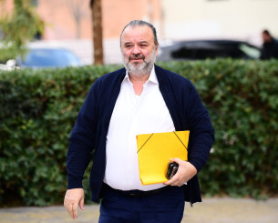 Παρέμβαση Ηλιόπουλου: «Έχουμε δύο πολύ σημαντικά ματς - Σενάρια φαντασίας τα υπόλοιπα»