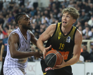 Που θα δείτε το Game 3 της ΑΕΚ κόντρα στον ΠΑΟΚ για τα προημιτελικά της Stoiximan GBL