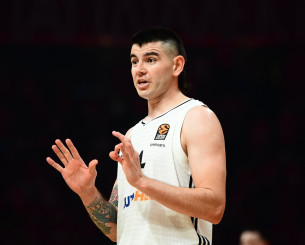 Χωρίς Ντεκ και Ιμπάκα η Ρεάλ στο Game 4 κόντρα στον Ολυμπιακό