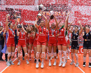 Η ώρα της στέψης του Ολυμπιακού στο βόλεϊ γυναικών