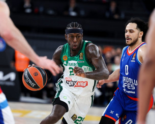 Ναν: «Ευτυχώς δεν μου έφυγε το δόντι πάλι»