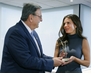 Πρέσβειρα της ΕΟΕ για τους Ολυμπιακούς του Λος Άντζελες η Μαρία Μενούνος