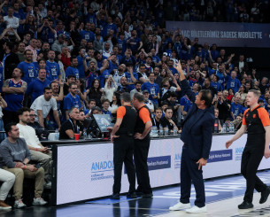 Με τέτοιο... αυτογκόλ στο 90', δεν γυρνάει το ματσάκι