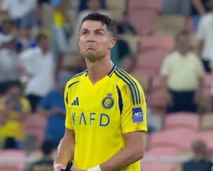 Προκλητικός Ρονάλντο προς τους συμπαίκτες του: Η χειρονομία που έγινε viral (video)