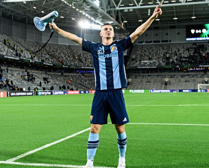 Τζουργκάρντεν:  ο «λαθρεπιβάτης» των ημιτελικών του Conference έμαθε να αψηφά τις πιθανότητες