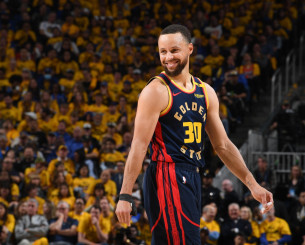 Με τρομερούς Κάρι και Χιλντ οι Γουόριορς πέταξαν εκτός τους Ρόκετς και είναι στα ημιτελικά της Δύσης